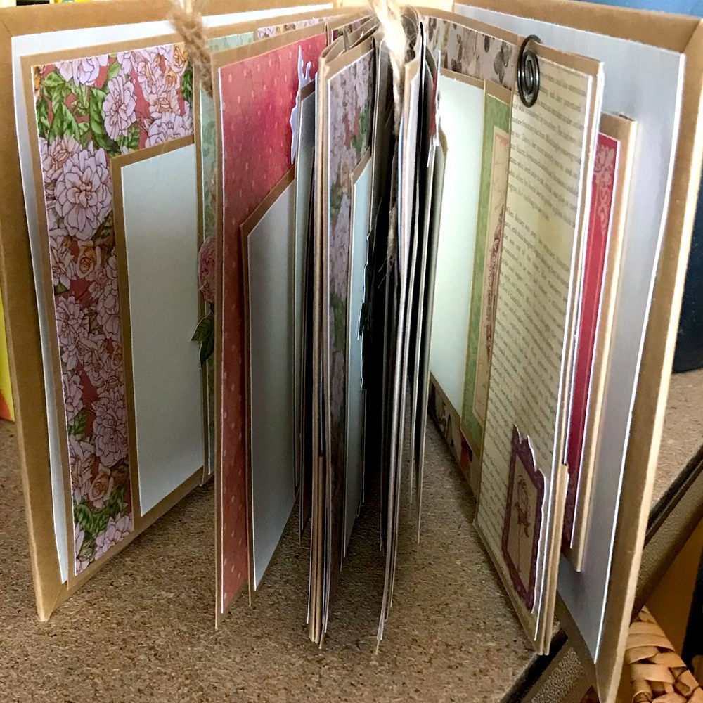NWOT. Photo/Scrapbook. 📖